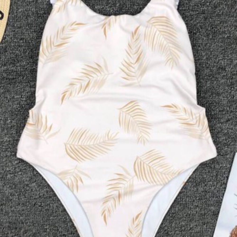 ONE PIECE SWIMSUIT